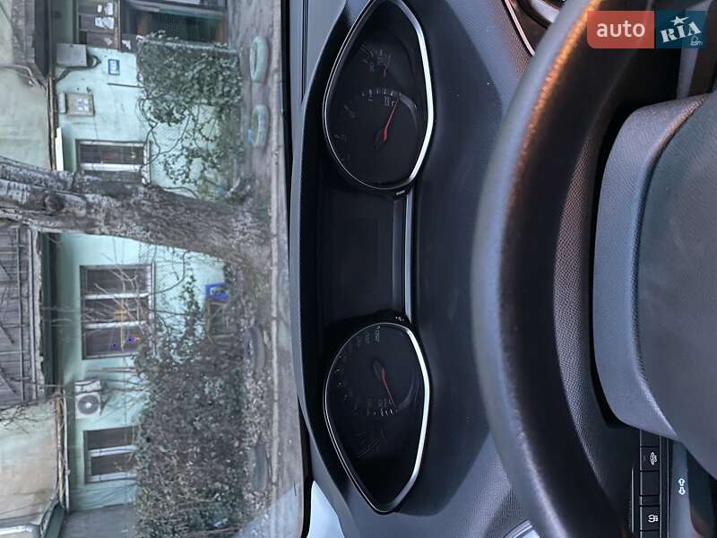 Хетчбек Peugeot 308 2015 в Одесі