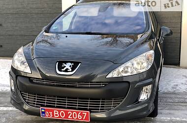 Універсал Peugeot 308 2010 в Тернополі