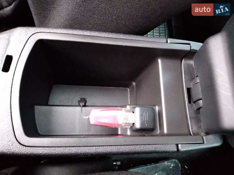 Универсал Peugeot 308 2012 в Бродах фото 5 Универсал Peugeot 308 2012 в Бродах