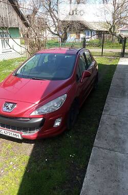 Хэтчбек Peugeot 308 2008 в Львове