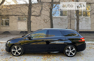 Універсал Peugeot 308 2017 в 
