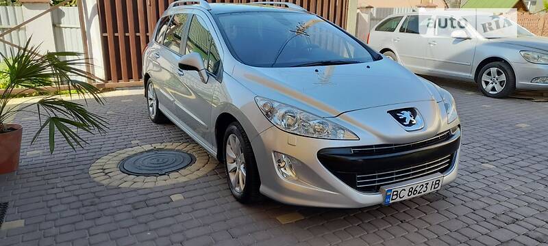 Універсал Peugeot 308 2010 в Львові