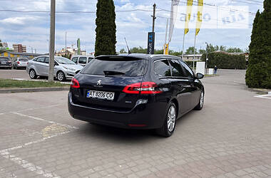 Універсал Peugeot 308 2015 в Івано-Франківську