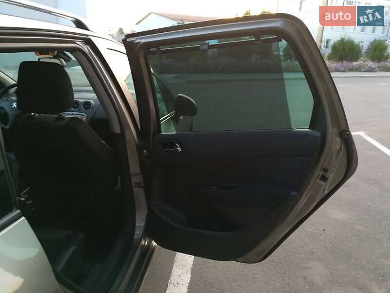 Універсал Peugeot 308 2012 в Подільську