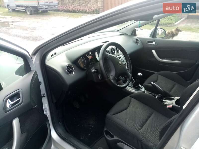 Хэтчбек Peugeot 308 2011 в Старой Выжевке фото 6 Хэтчбек Peugeot 308 2011 в Старой Выжевке