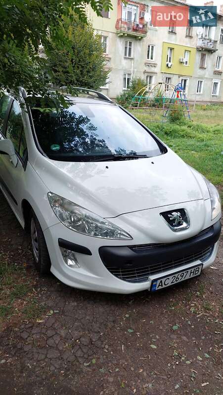 Универсал Peugeot 308 2009 в Нововолынске