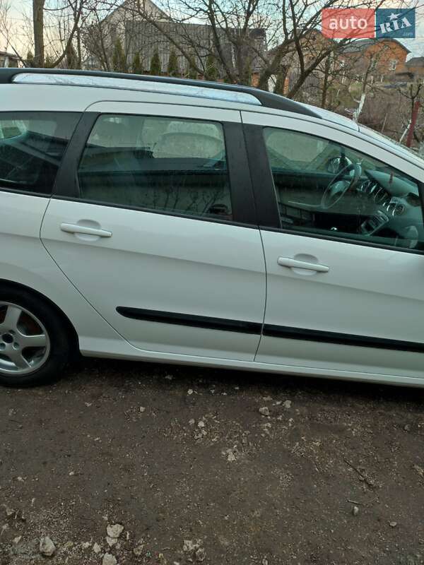 Универсал Peugeot 308 2012 в Тернополе