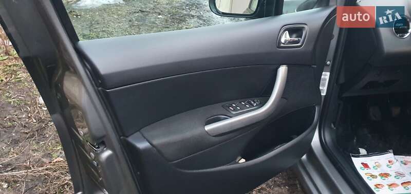 Універсал Peugeot 308 2009 в Чернівцях