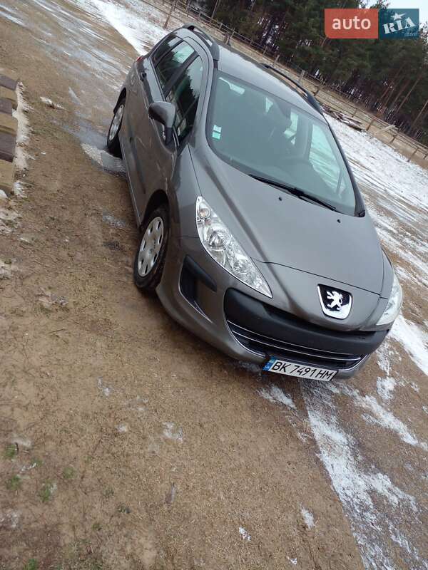 Універсал Peugeot 308 2009 в Рокитному
