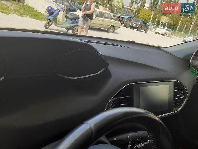 Универсал Peugeot 308 2014 в Павлограде