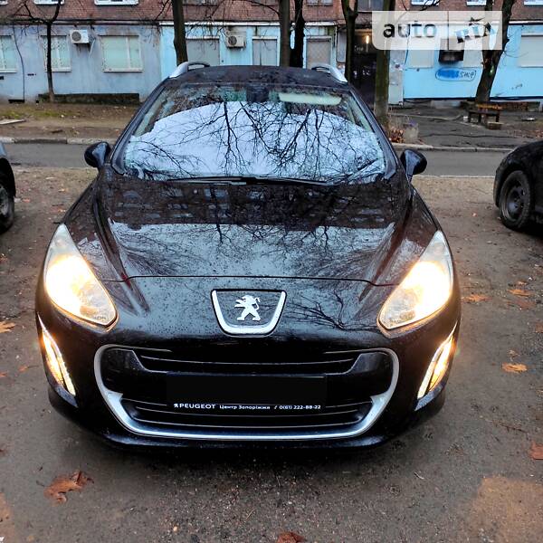 Універсал Peugeot 308 2011 в Запоріжжі