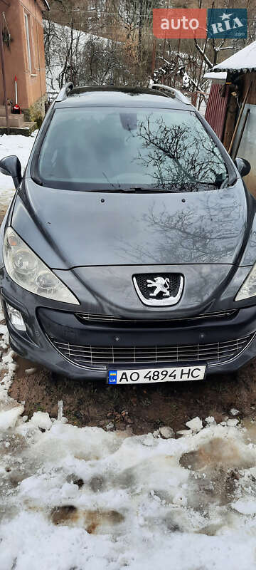 Универсал Peugeot 308 2008 в Ужгороде