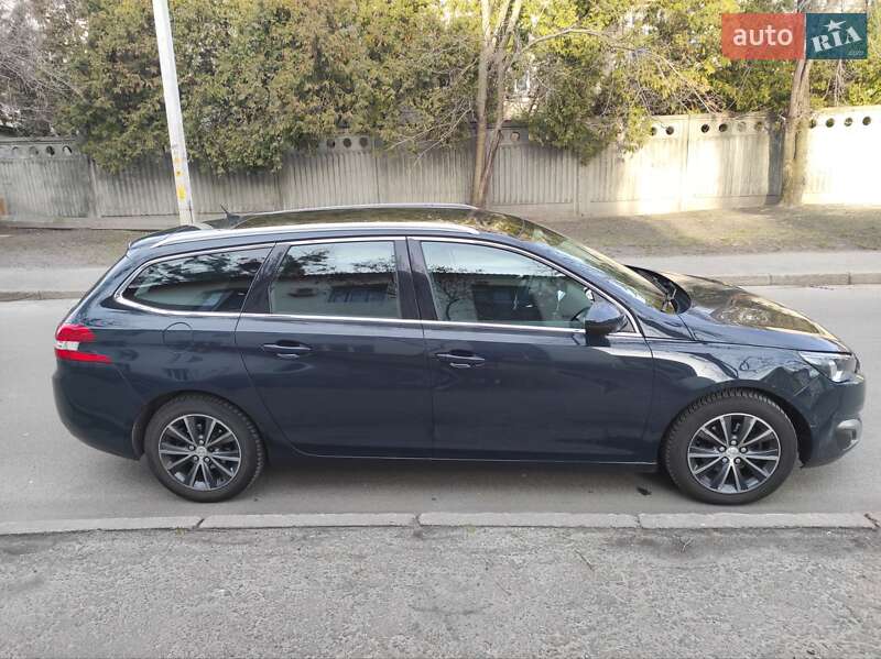 Універсал Peugeot 308 2015 в Києві
