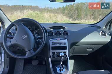 Хэтчбек Peugeot 308 2011 в Киеве