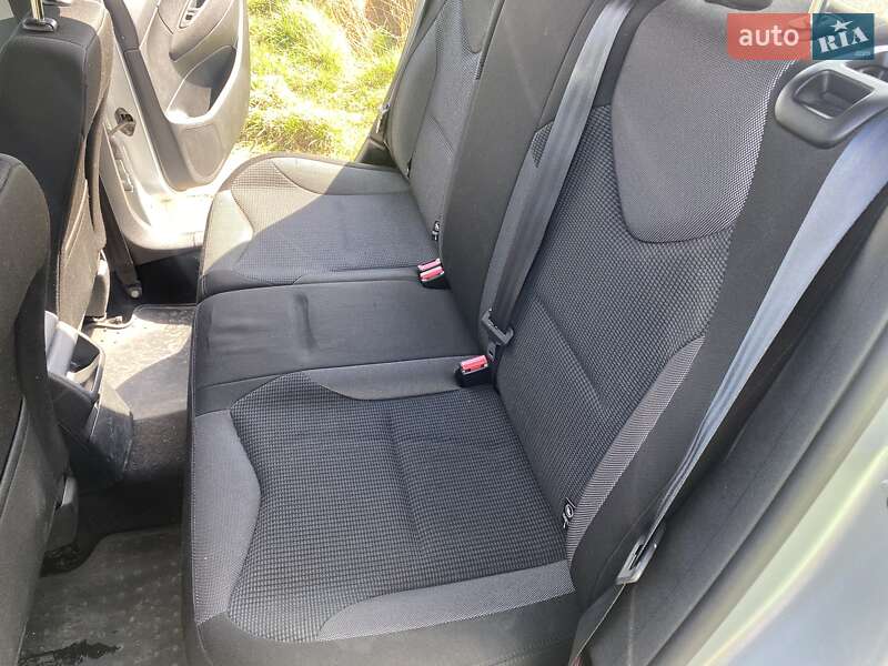 Хэтчбек Peugeot 308 2011 в Киеве фото 5 Хэтчбек Peugeot 308 2011 в Киеве