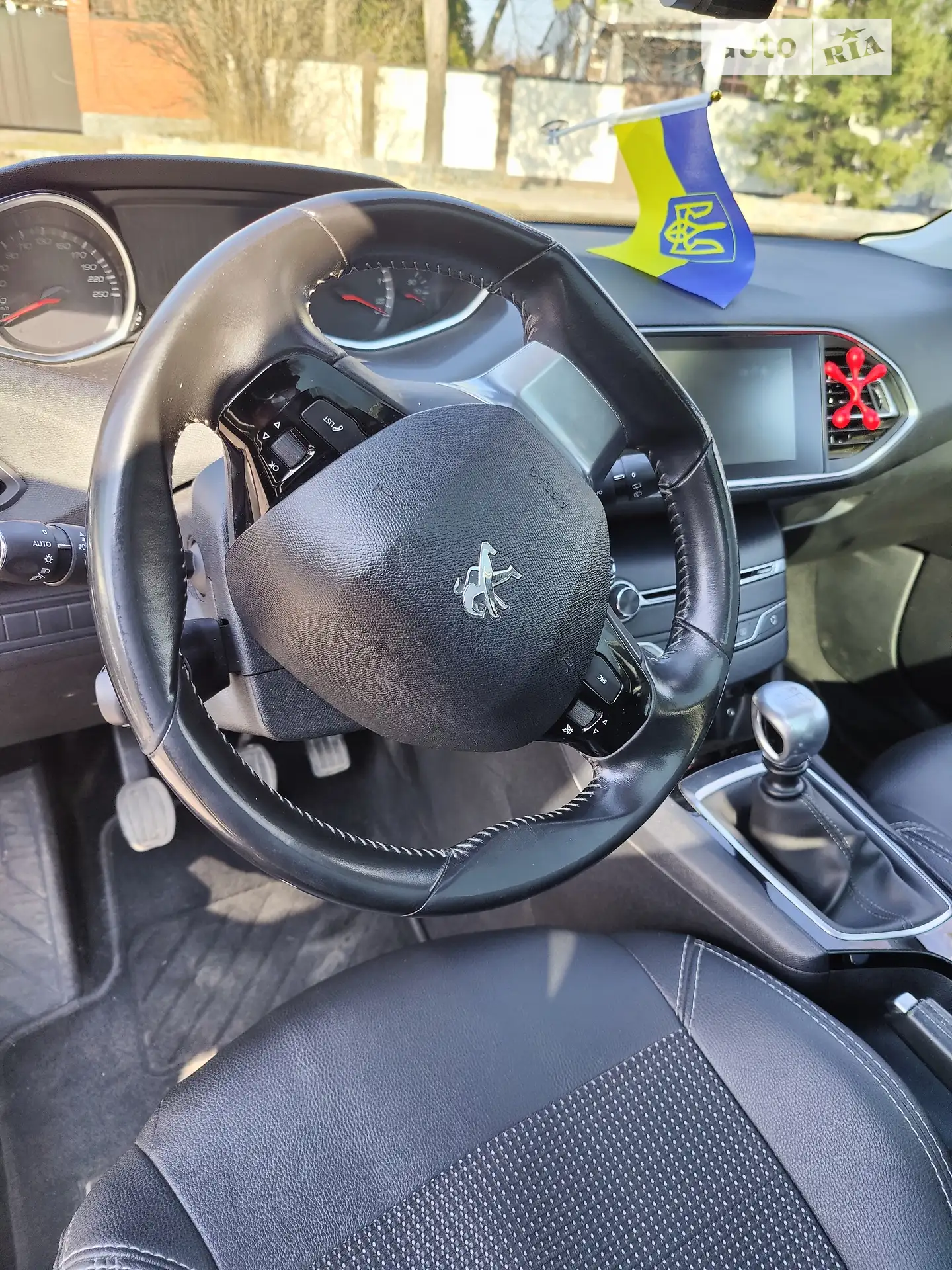 2015 Peugeot 308 - мініатюра 16