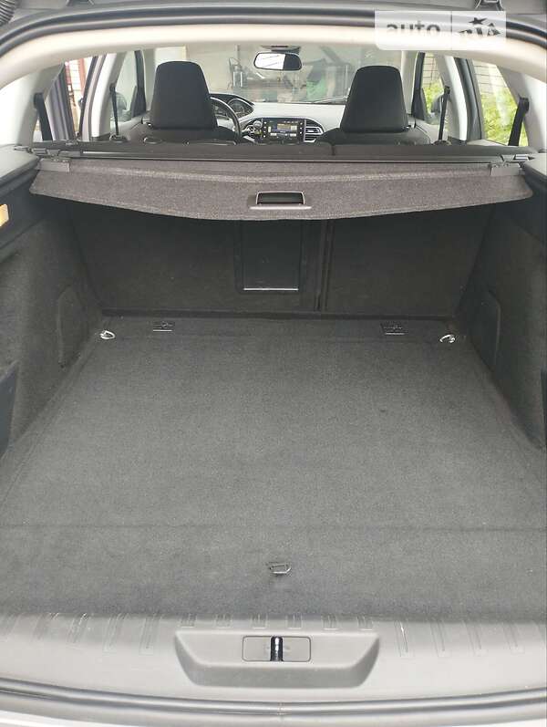 Універсал Peugeot 308 2016 в Фастові