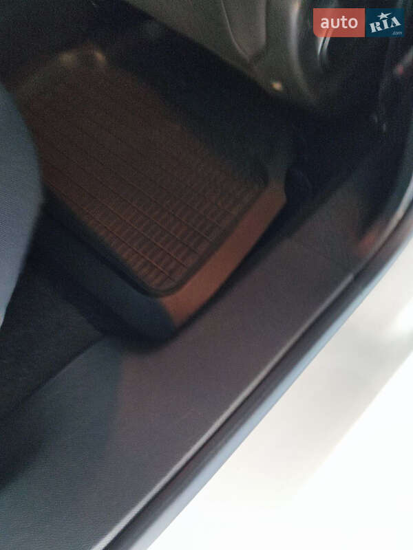 Універсал Peugeot 308 2015 в Києві