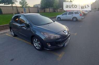 Хэтчбек Peugeot 308 2008 в Маньковке