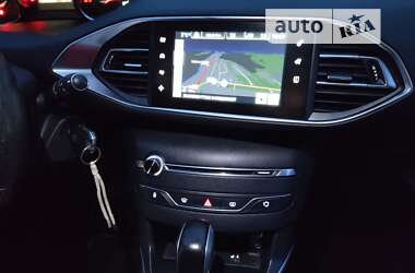Універсал Peugeot 308 2014 в 