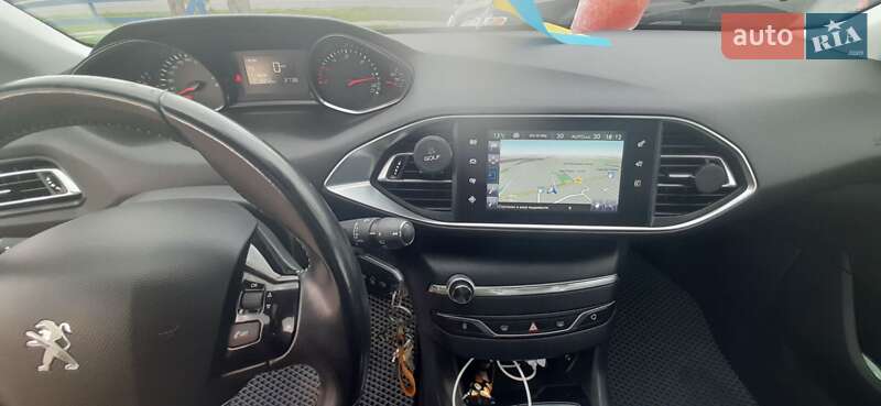 Универсал Peugeot 308 2014 в Луцке