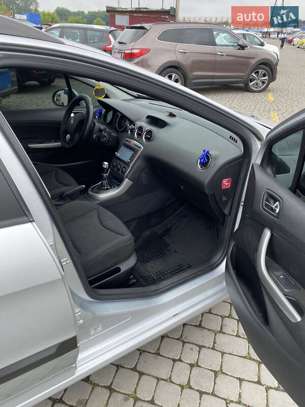 Універсал Peugeot 308 2012 в Хотині