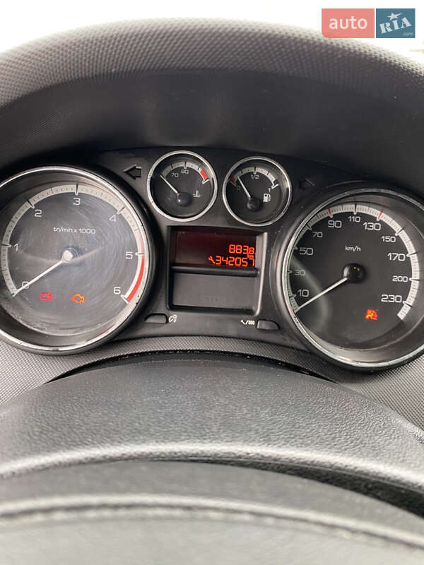 Універсал Peugeot 308 2012 в Хотині