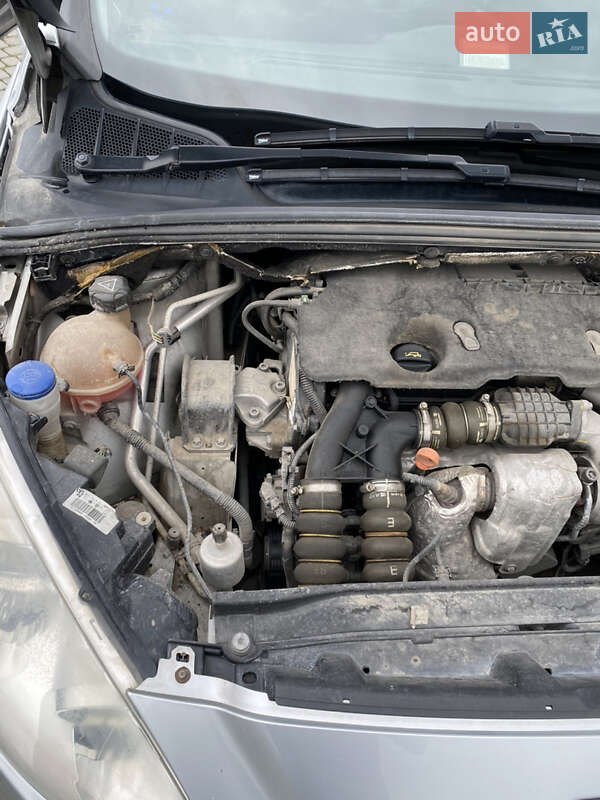 Універсал Peugeot 308 2012 в Хотині