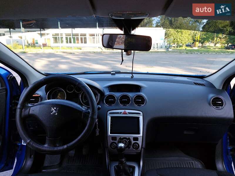 Хетчбек Peugeot 308 2010 в Тальному