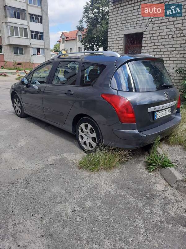 Универсал Peugeot 308 2010 в Львове