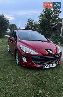 Хэтчбек Peugeot 308 2008 в 