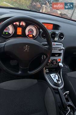 Хэтчбек Peugeot 308 2008 в 