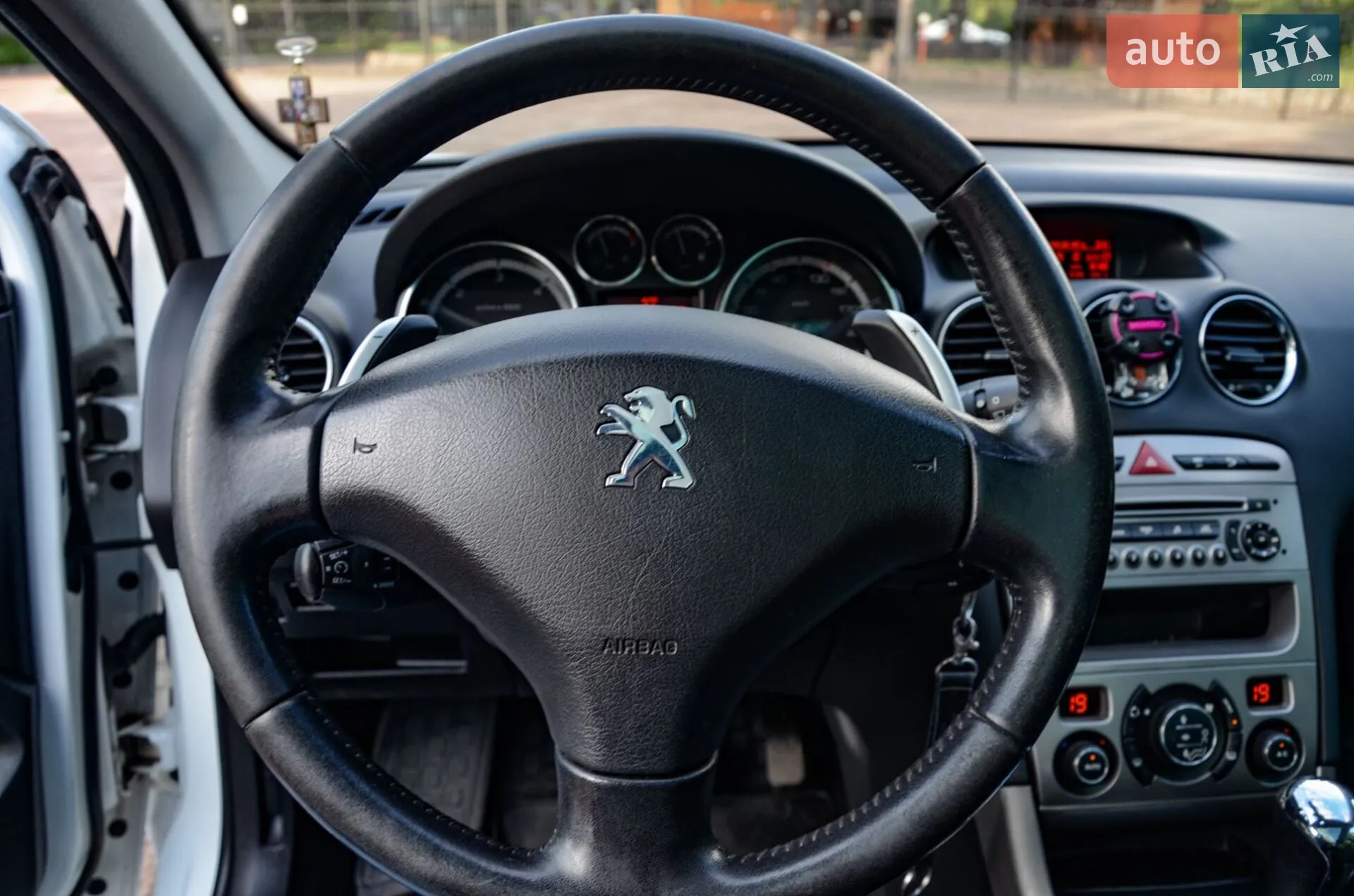 2012 Peugeot 308 - мініатюра 10