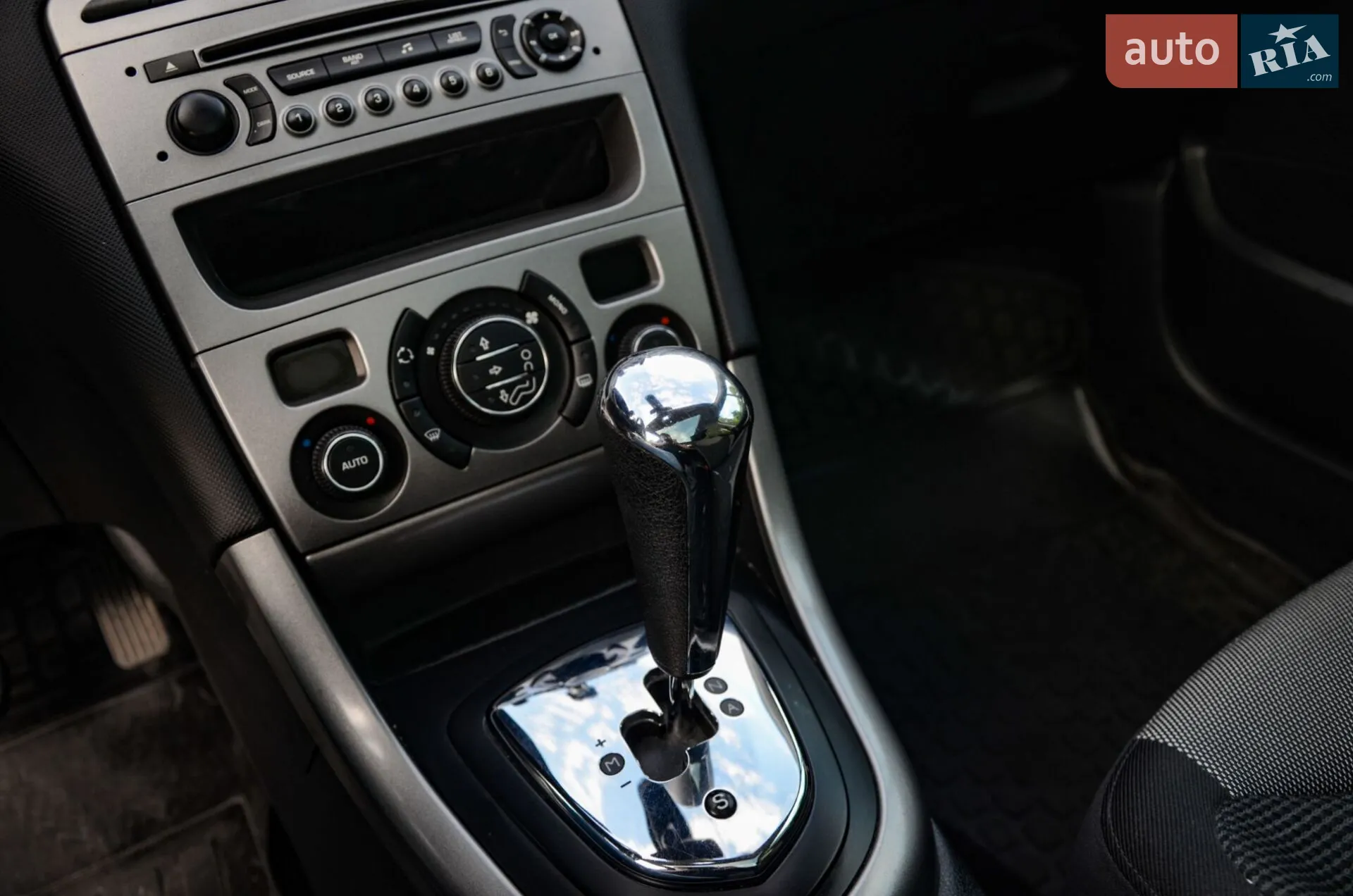 2012 Peugeot 308 - мініатюра 11