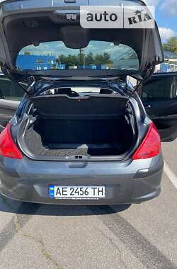 Хетчбек Peugeot 308 2010 в Дніпрі