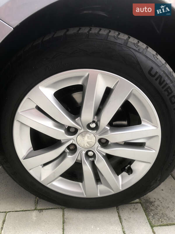 Універсал Peugeot 308 2014 в Мукачевому