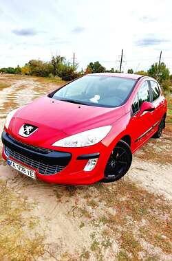 Хэтчбек Peugeot 308 2008 в Киеве