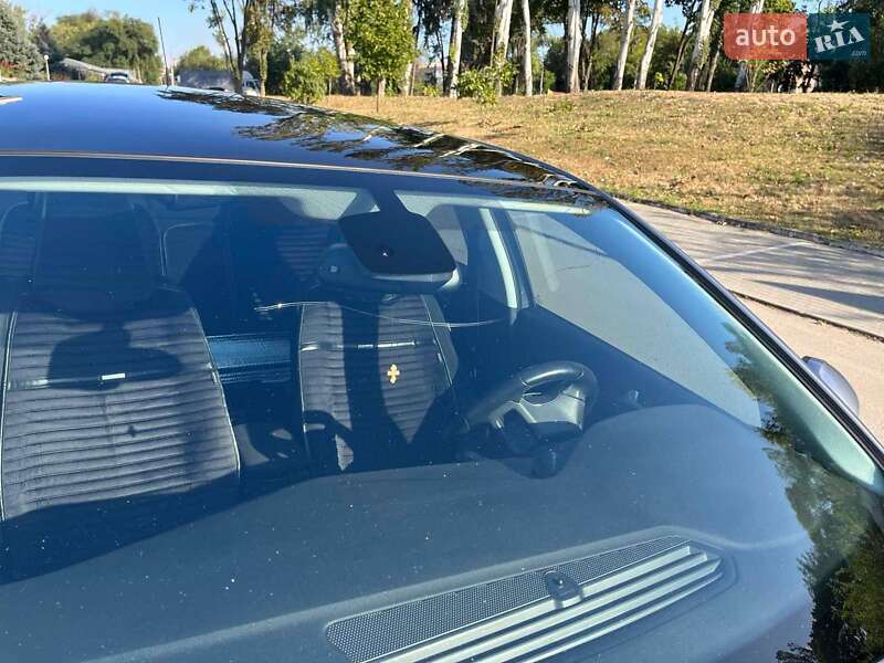 Універсал Peugeot 308 2015 в Запоріжжі