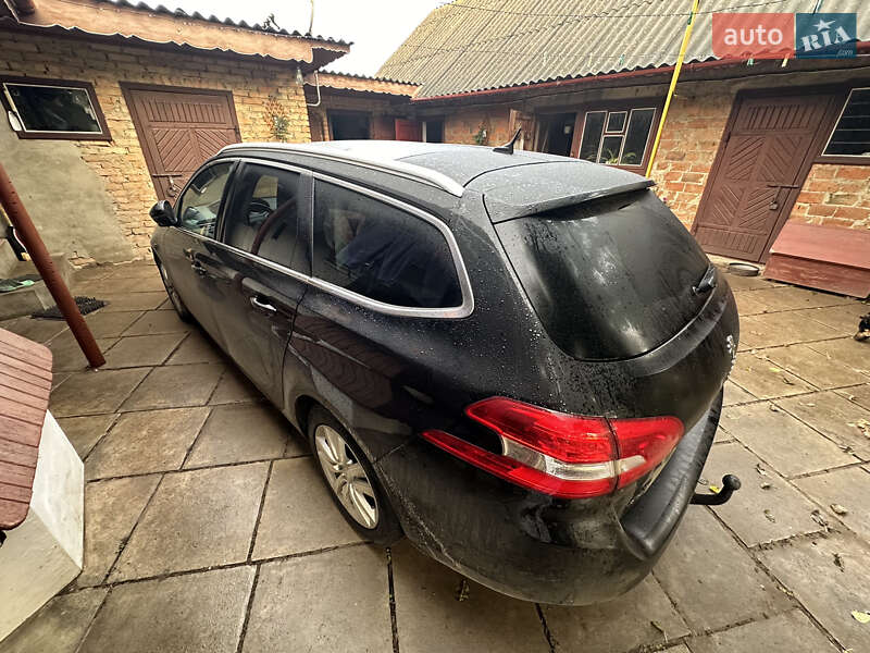 Універсал Peugeot 308 2015 в Луцьку