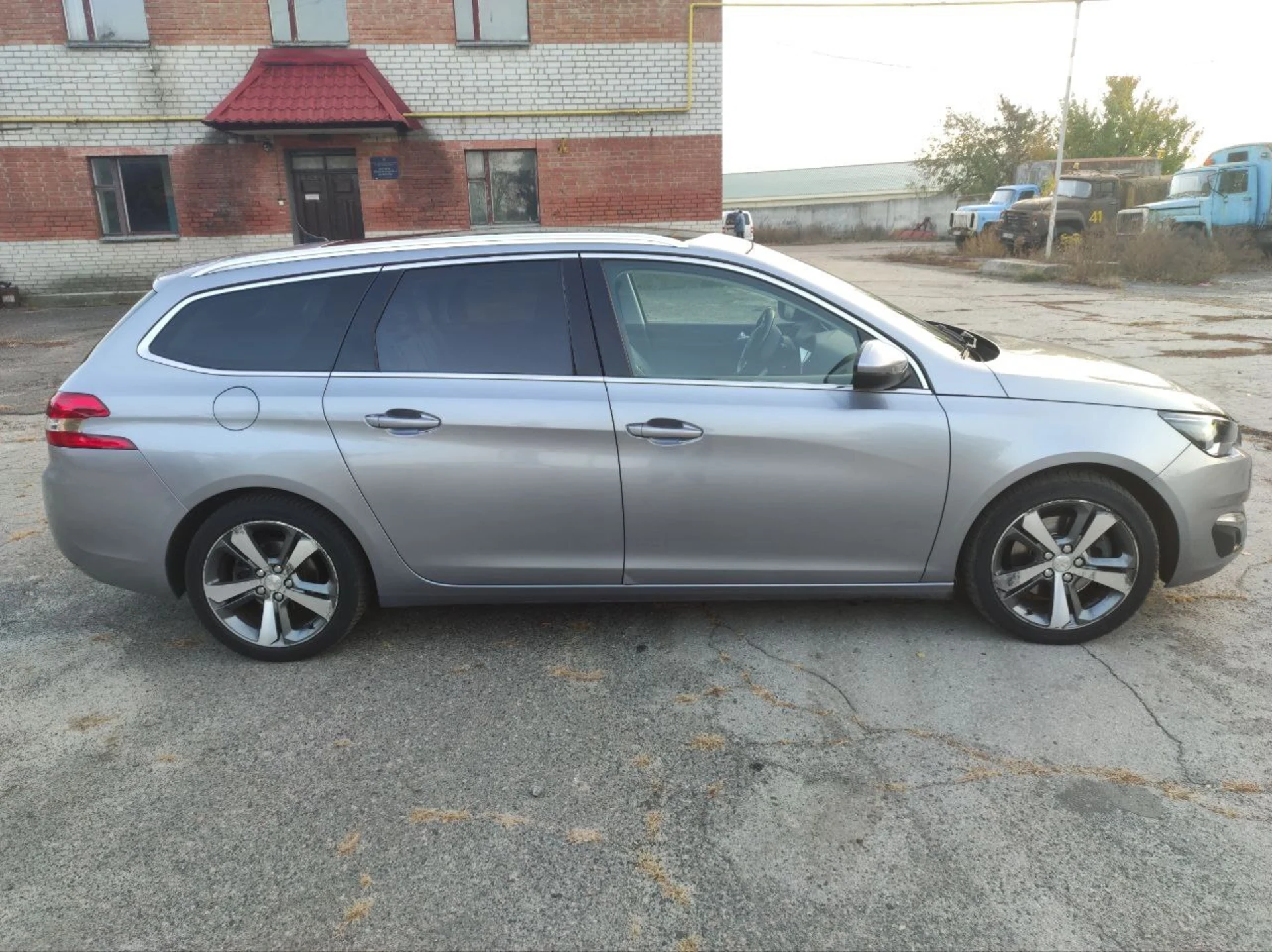 2015 Peugeot 308 - мініатюра 7