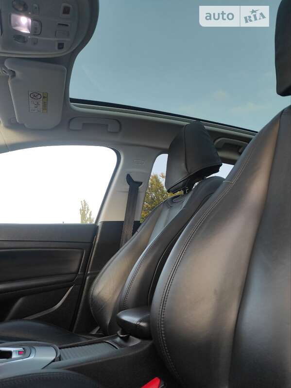 Універсал Peugeot 308 2015 в Решетилівці