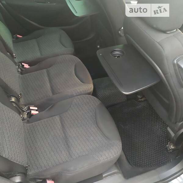 Универсал Peugeot 308 2008 в Золочеве