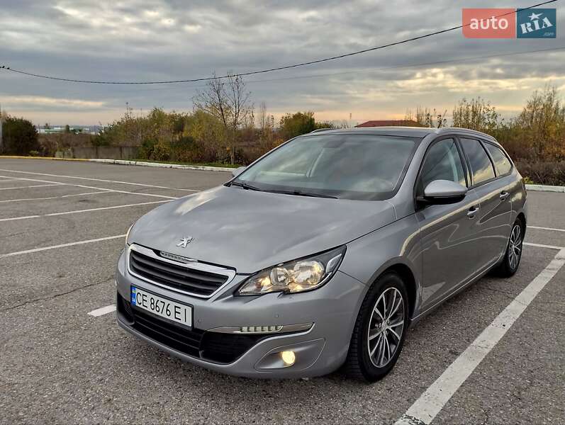 Універсал Peugeot 308 2015 в Чернівцях