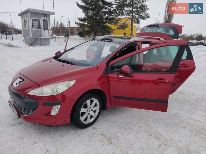 Универсал Peugeot 308 2009 в Нововолынске