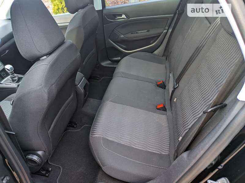 Універсал Peugeot 308 2014 в Рівному