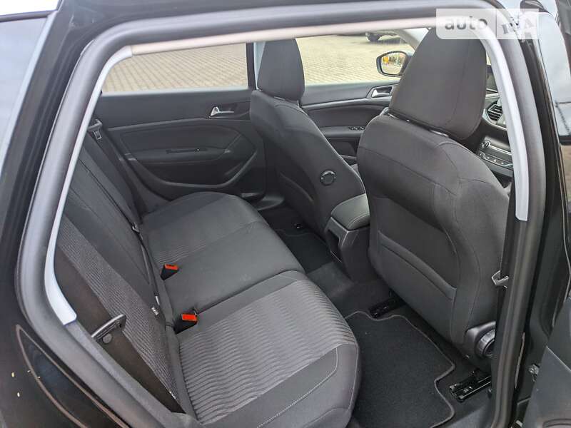 Універсал Peugeot 308 2014 в Рівному