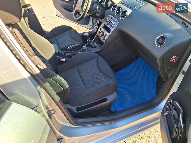 Універсал Peugeot 308 2011 в Києві