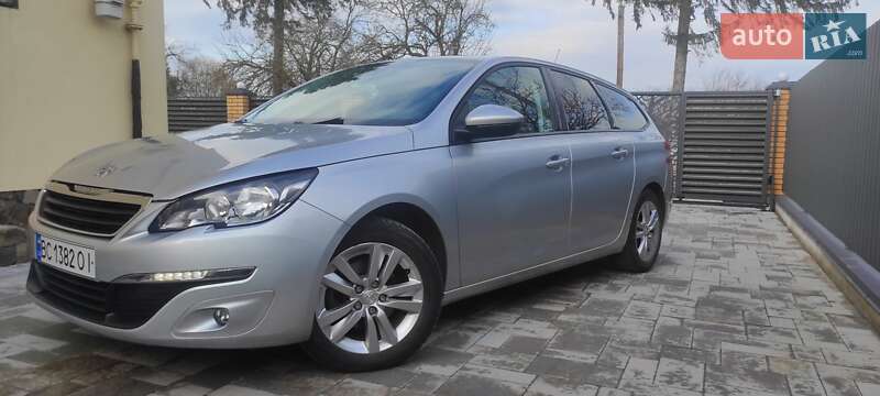 Универсал Peugeot 308 2016 в Самборе