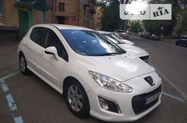 Хэтчбек Peugeot 308 2012 в Киеве