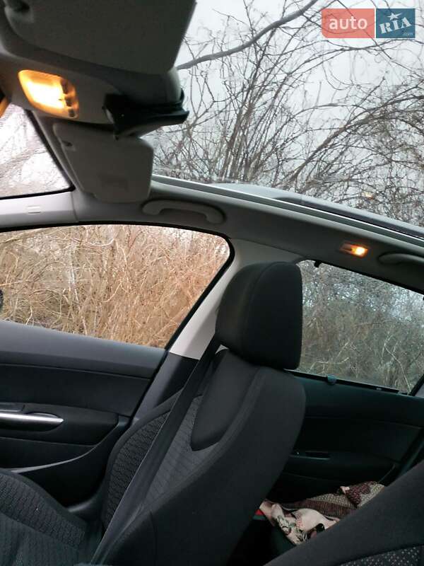 Универсал Peugeot 308 2011 в Ковеле